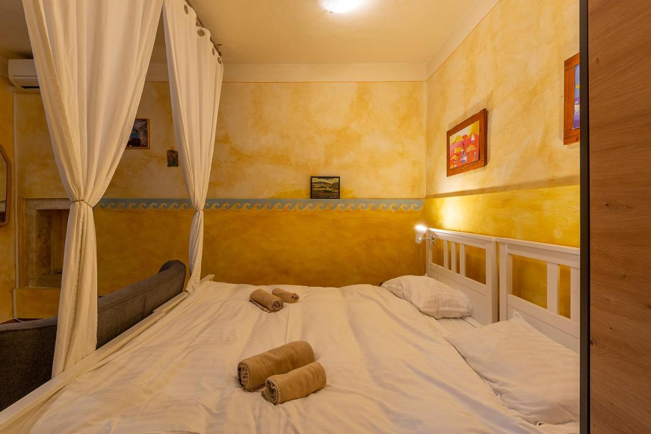 Alighieri Unique Daire Pula Dış mekan fotoğraf